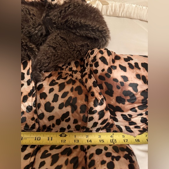Lands' End Kids Puffer Coat in Leopard Print - Picture 8 of 14